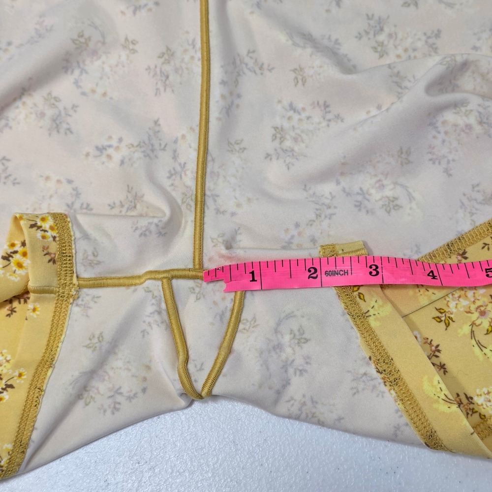 Offline by Aerie Real Me Crossover Shortie Shorts XXL Yellow Floral Activewear - Picture 6 of 9